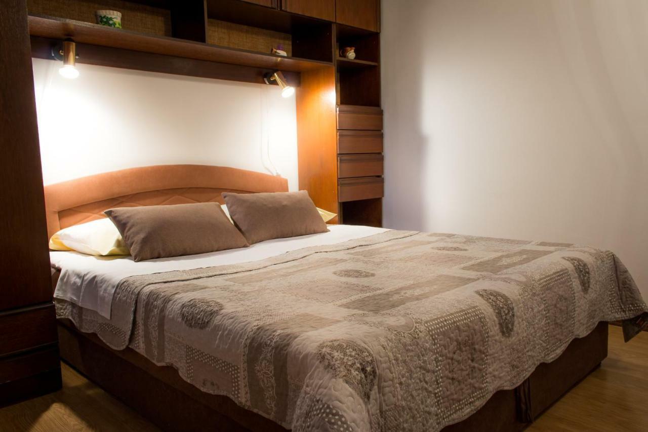 Apartman Dina Risika Buitenkant foto